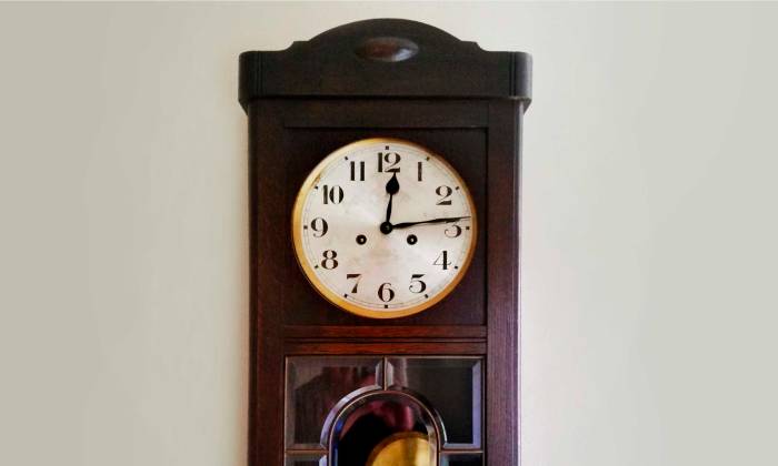 My wall clock, keeping me company with ticking and booms in the silence of calmness